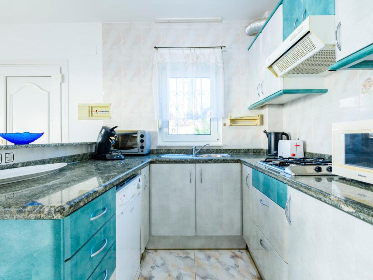Escudos-4 By Interhome Peñíscola