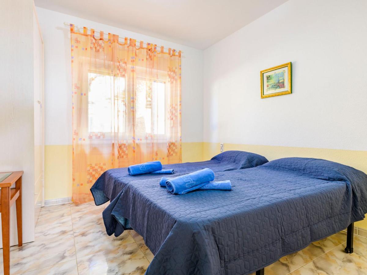 Apartment Escudos-4 By Interhome